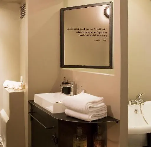 Nouveau ! Nuit - Avec Baignoire - Voyage Affaires Ou Loisirs