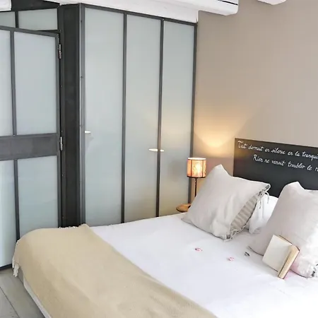 Nouveau ! Nuit - Avec Baignoire - Voyage Affaires Ou Loisirs *