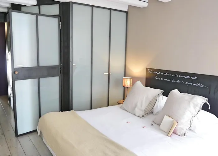 Nouveau ! Nuit - Avec Baignoire - Voyage Affaires Ou Loisirs *