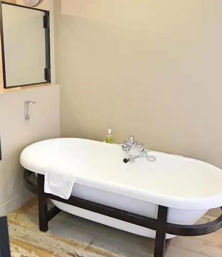 Nouveau ! Nuit - Avec Baignoire - Voyage Affaires Ou Loisirs Nantes