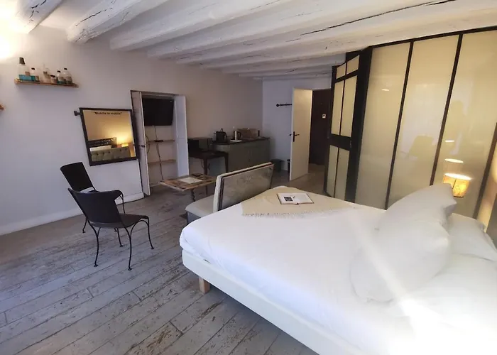 Nouveau ! Nuit - Avec Baignoire - Voyage Affaires Ou Loisirs *